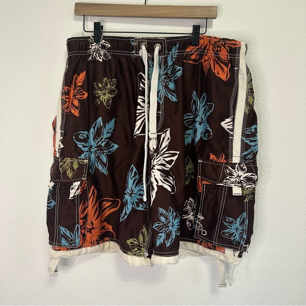 Men’s No Boundaries Swim Trunks Brown Floral Outline – Size XL (40/42)